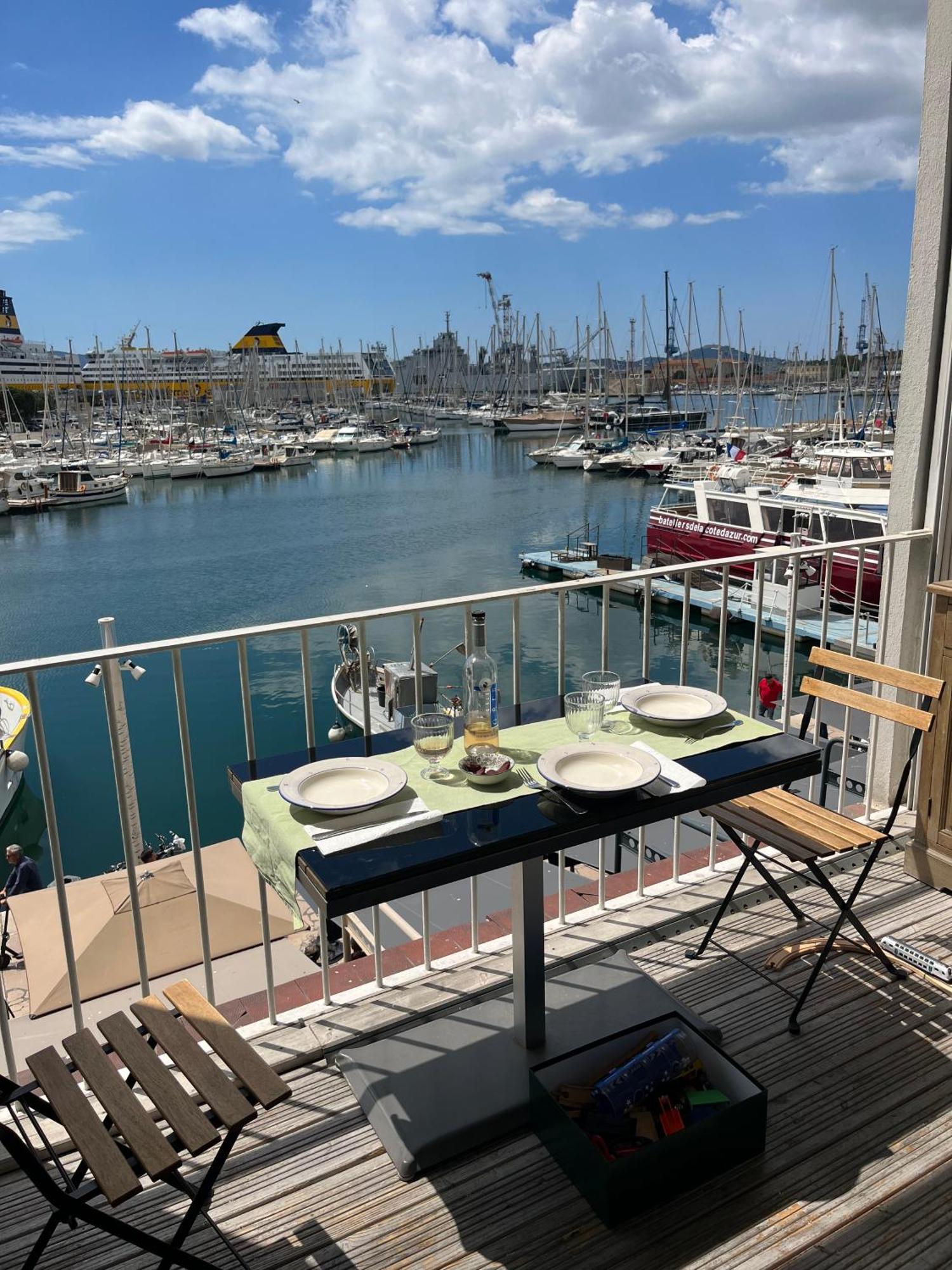 Marinca Du Port De Toulon Apartment Екстериор снимка